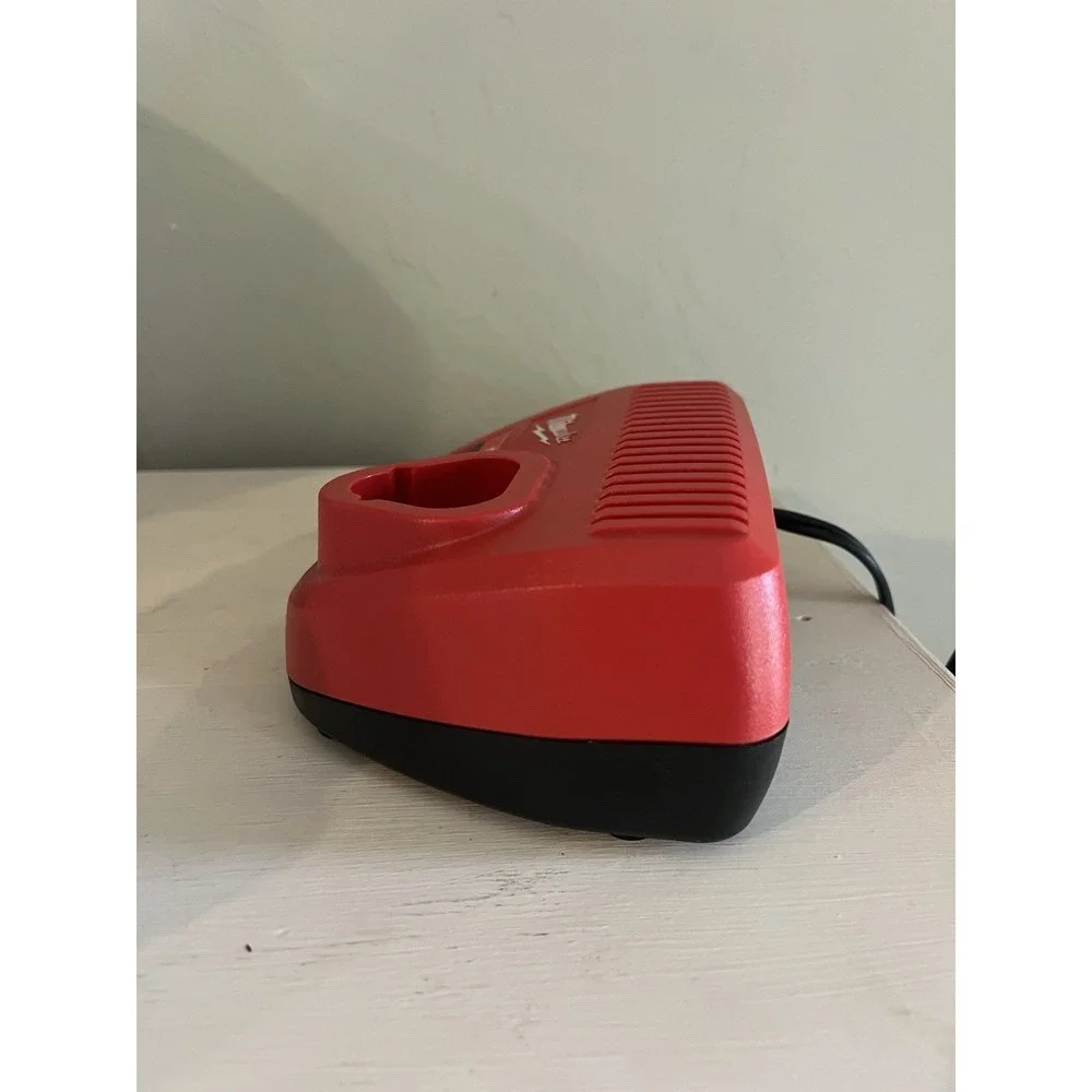 Genuine Milwaukee 48-59-2401 M12 12V Lithium Ion Battery Charger 12 Volt